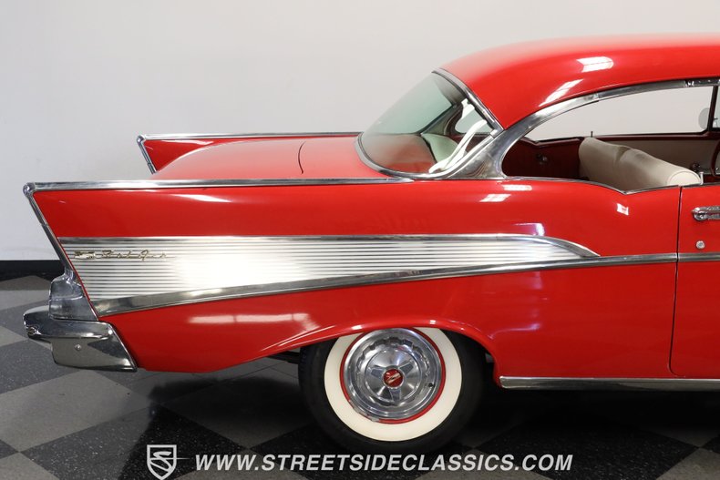 Unknown-Bel-air-1957-Red-Red-ampamp-White-29