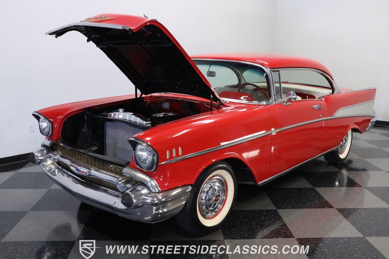 Unknown-Bel-air-1957-Red-Red-ampamp-White-31