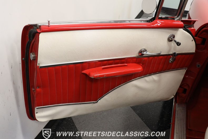 Unknown-Bel-air-1957-Red-Red-ampamp-White-36