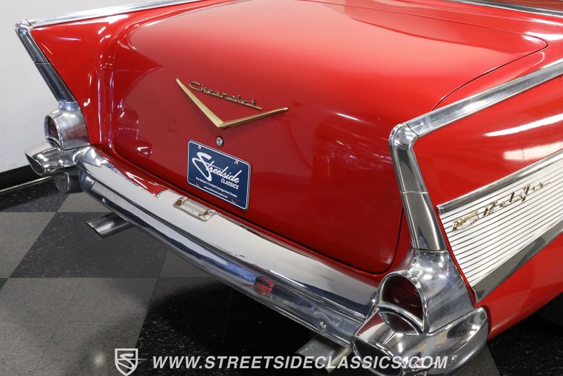Unknown-Bel-air-1957-Red-Red-ampamp-White-49