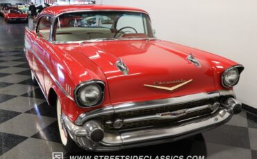 Unknown-Bel-air-1957-Red-Red-ampamp-White-8