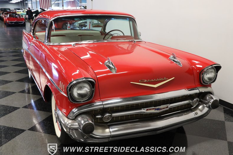 Unknown-Bel-air-1957-Red-Red-ampamp-White-8