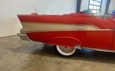 Unknown-Bel-air-1957-Red-Red-vinyl-2