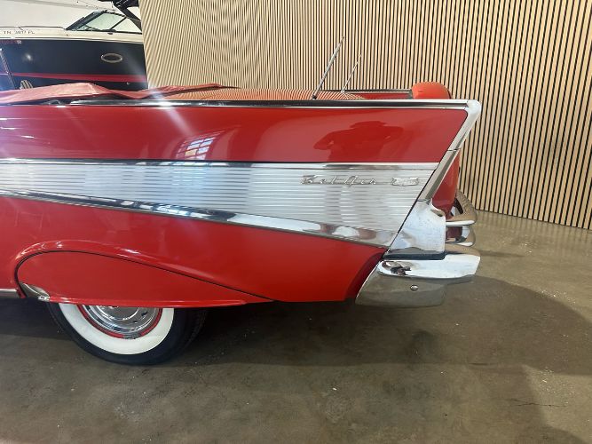 Unknown-Bel-air-1957-Red-Red-vinyl-27