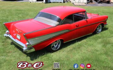 Unknown-Bel-air-1957-Red-Tan-2