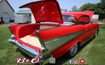 Unknown-Bel-air-1957-Red-Tan