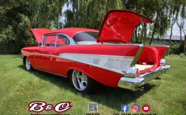 Unknown-Bel-air-1957-Red-Tan-9