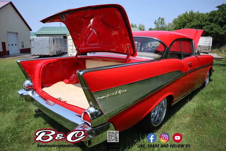 Unknown-Bel-air-1957-Red-Tan