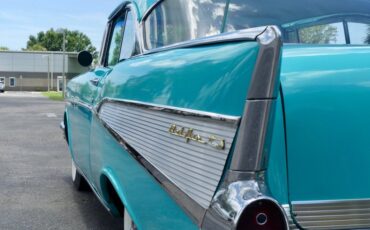 Unknown-Bel-air-1957-Turquoise-White-11