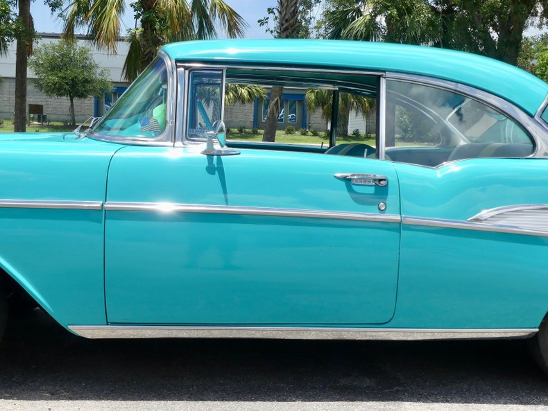 Unknown-Bel-air-1957-Turquoise-White-15