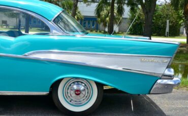 Unknown-Bel-air-1957-Turquoise-White-3