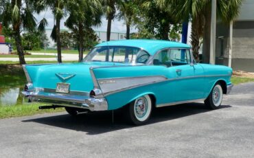 Unknown-Bel-air-1957-Turquoise-White-31