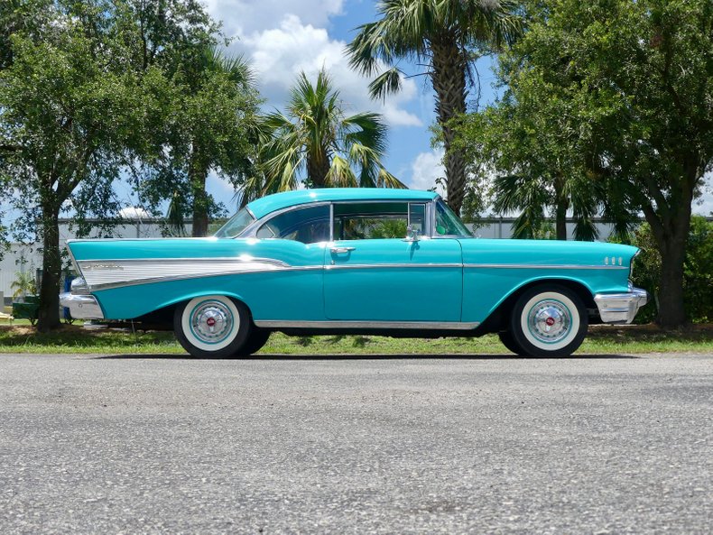 Unknown-Bel-air-1957-Turquoise-White-35