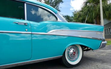Unknown-Bel-air-1957-Turquoise-White-46