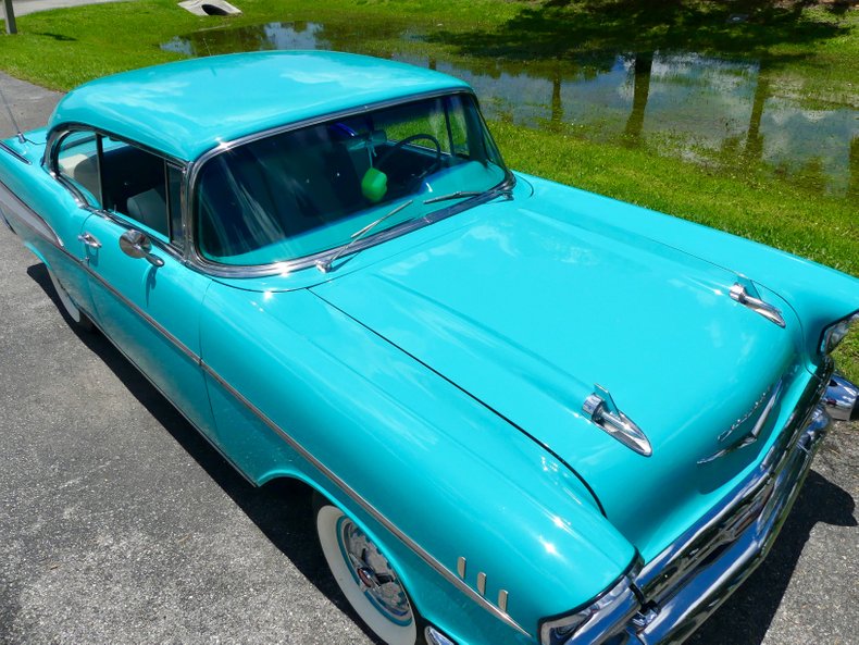 Unknown-Bel-air-1957-Turquoise-White-7