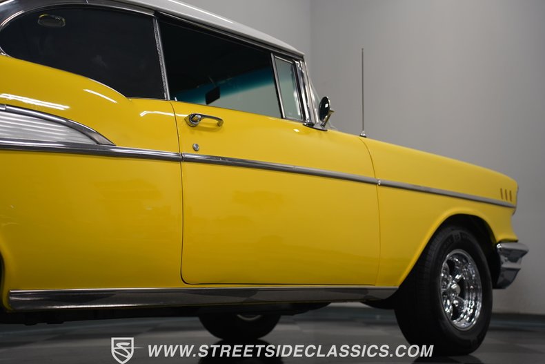Unknown-Bel-air-1957-Yellow-Black-28