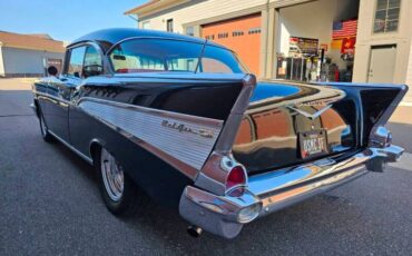 Unknown-Bel-air-1957-black-red-1