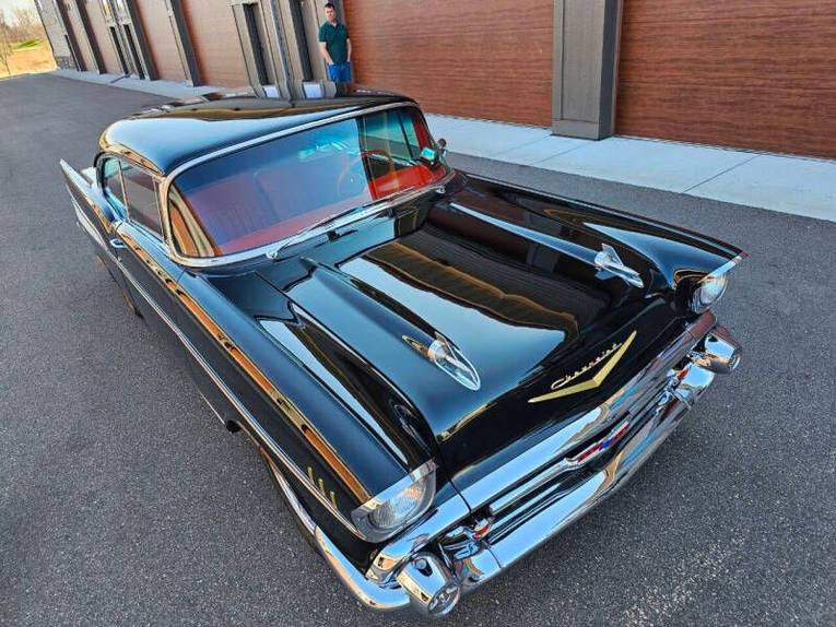 Unknown-Bel-air-1957-black-red-14