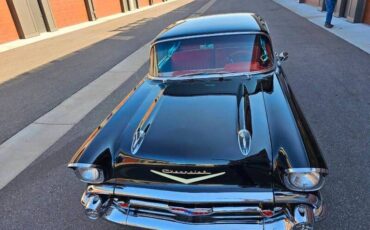 Unknown-Bel-air-1957-black-red-2