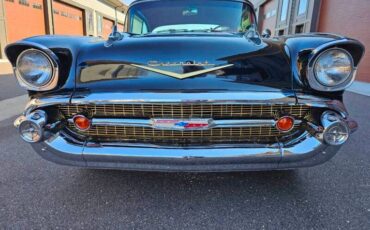 Unknown-Bel-air-1957-black-red