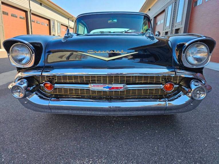 Unknown-Bel-air-1957-black-red