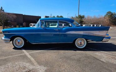 Unknown-Bel-air-1957-blue-blue-1