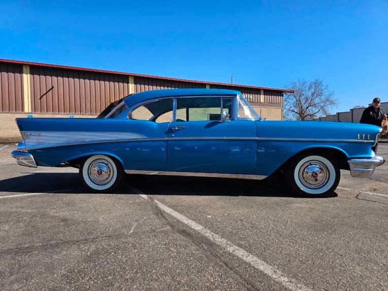 Unknown-Bel-air-1957-blue-blue-9