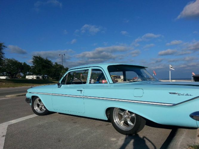 Unknown-Bel-air-1961-Blue-1