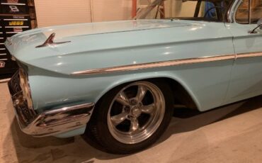 Unknown-Bel-air-1961-Blue-2