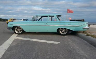 Unknown-Bel-air-1961-Blue-4