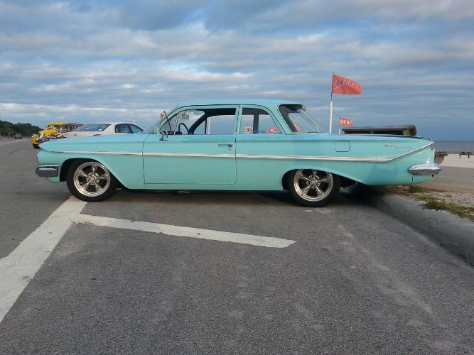 Unknown-Bel-air-1961-Blue-4