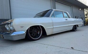 Unknown-Bel-air-1963-White-4