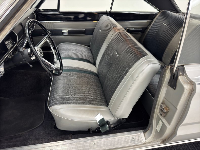 Unknown-Belvedere-1967-Silver-Metallic-Black-39