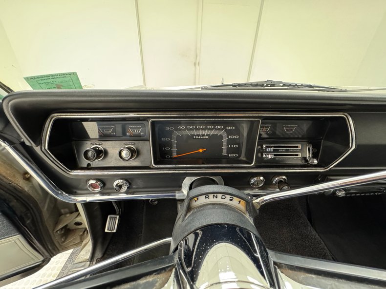 Unknown-Belvedere-1967-Silver-Metallic-Black-47
