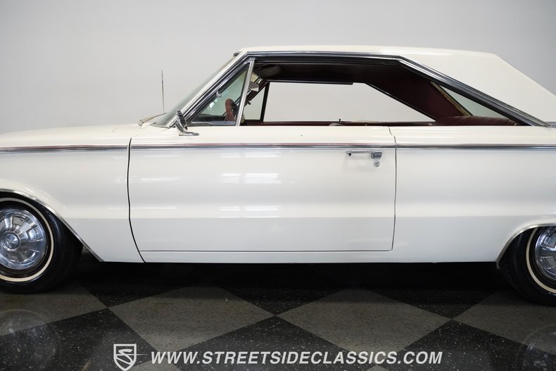 Unknown-Belvedere-1967-White-Red-14