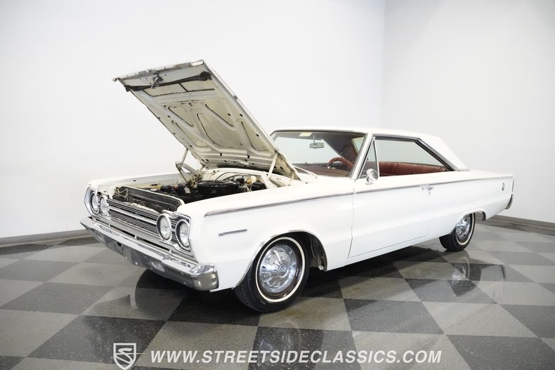 Unknown-Belvedere-1967-White-Red-24