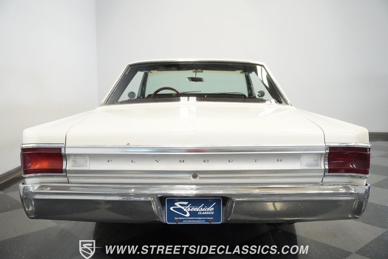 Unknown-Belvedere-1967-White-Red-32