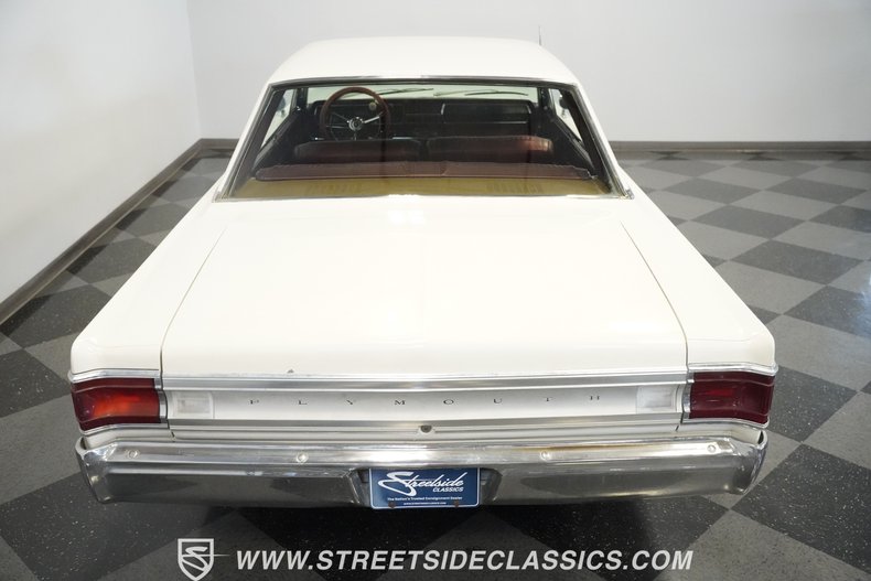 Unknown-Belvedere-1967-White-Red-33