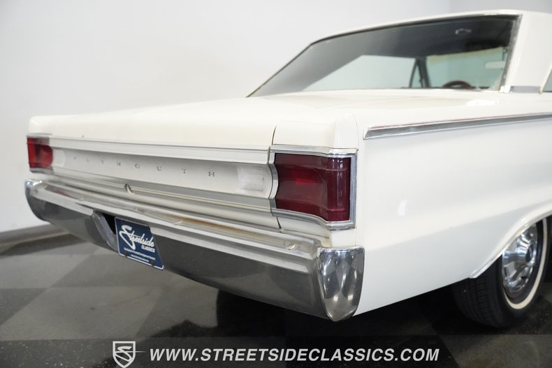 Unknown-Belvedere-1967-White-Red-34