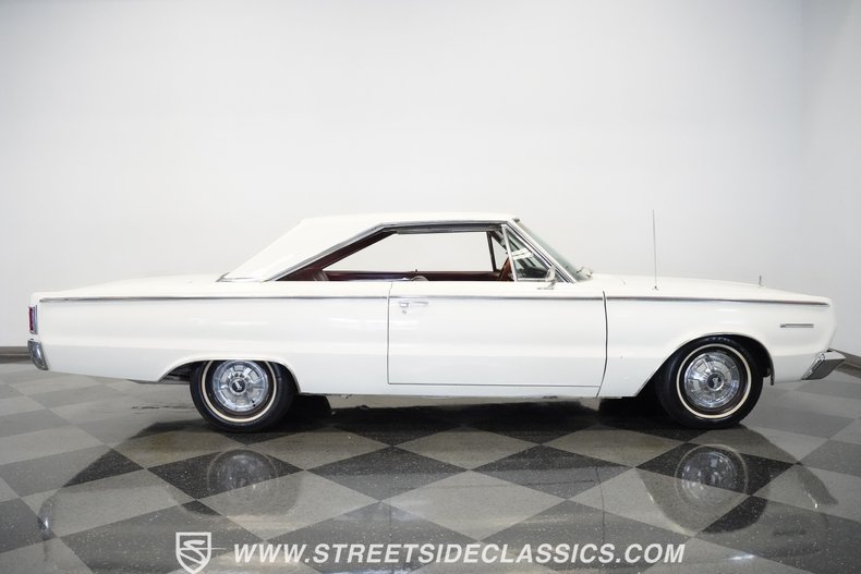 Unknown-Belvedere-1967-White-Red-38
