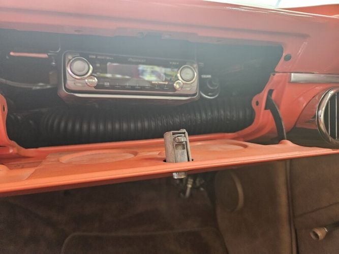 Unknown-Biscayne-1958-Orange-Tan-16