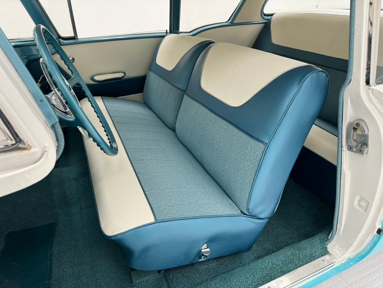 Unknown-Biscayne-1958-Tropic-Turquoise-Light-Blue-33