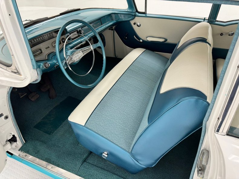 Unknown-Biscayne-1958-Tropic-Turquoise-Light-Blue-34
