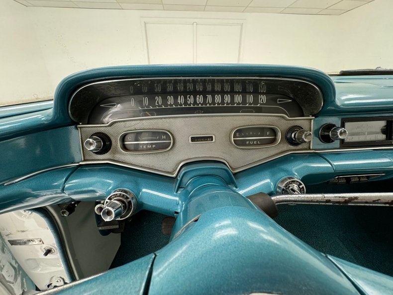 Unknown-Biscayne-1958-Tropic-Turquoise-Light-Blue-40