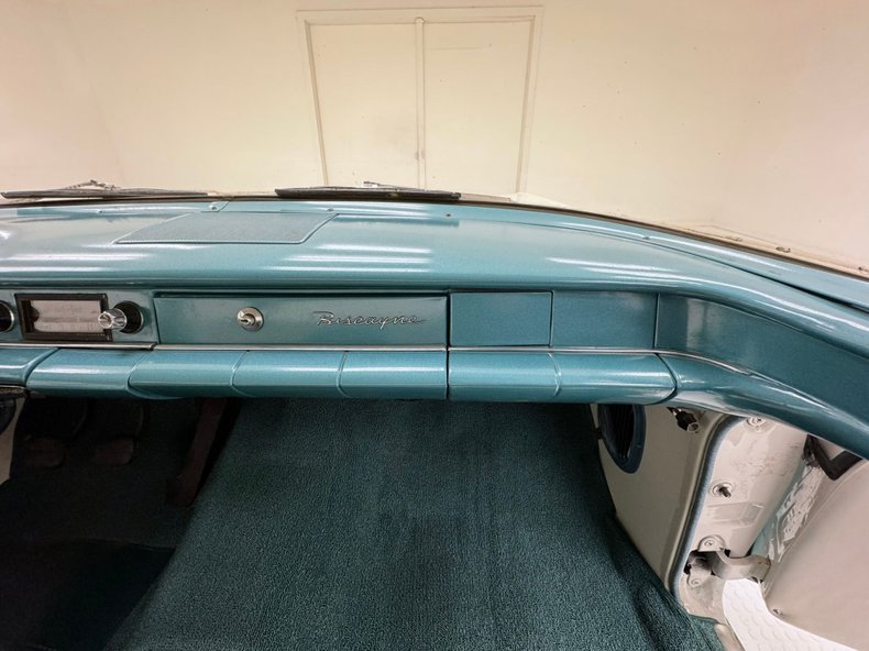 Unknown-Biscayne-1958-Tropic-Turquoise-Light-Blue-43