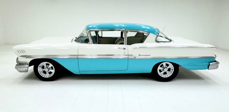Unknown-Biscayne-1958-Tropic-Turquoise-Light-Blue