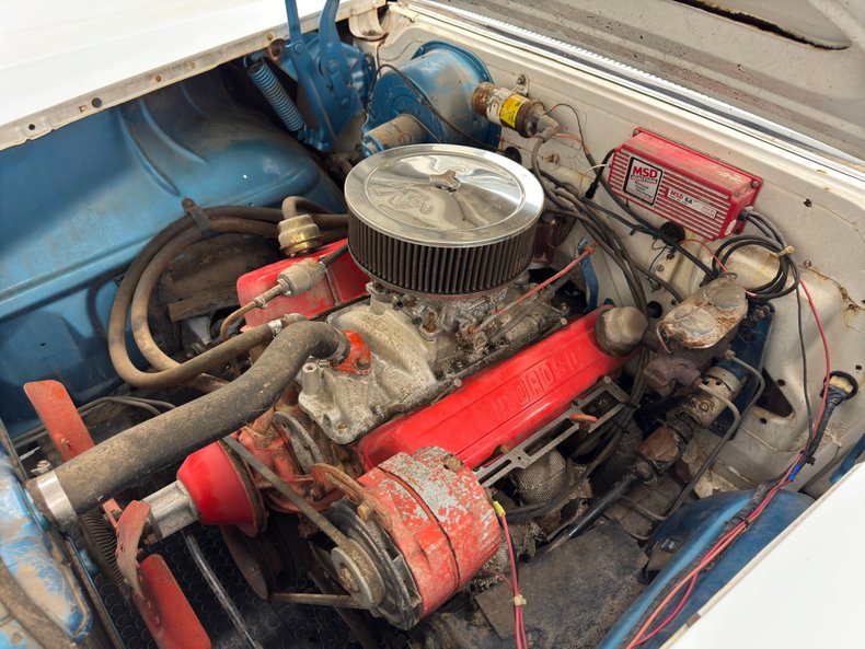 Unknown-Biscayne-1958-White-Blue-37
