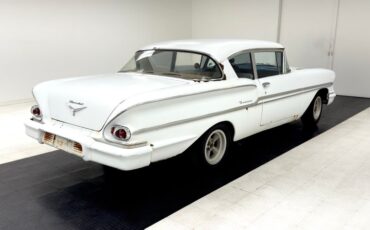 Unknown-Biscayne-1958-White-Blue-42