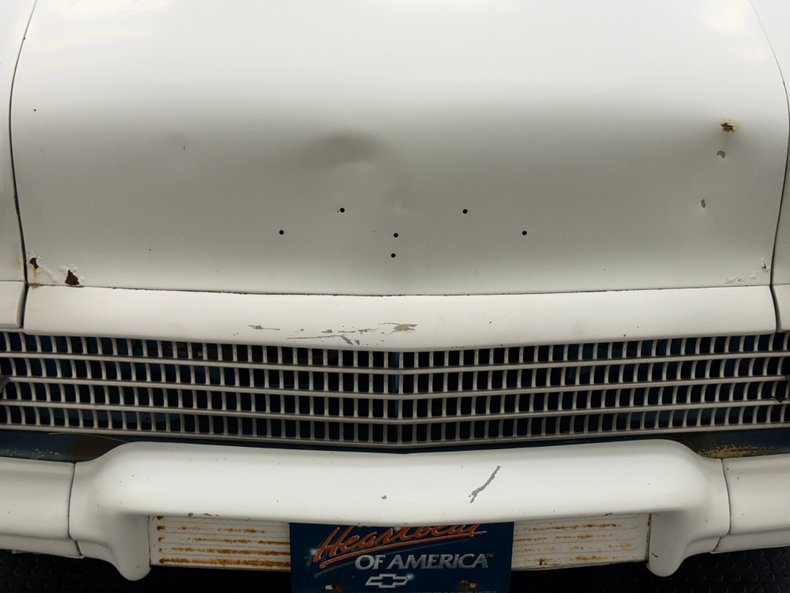 Unknown-Biscayne-1958-White-Blue-45