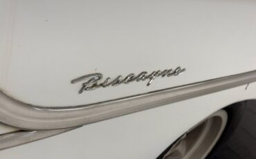 Unknown-Biscayne-1958-White-Blue-7